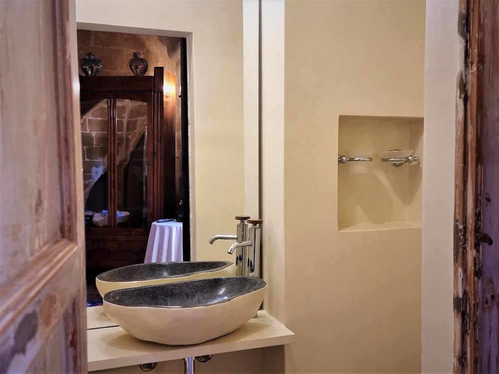 Baglio Oneto Dei Principi Di San Lorenzo - Luxury Wine Hotel 5*